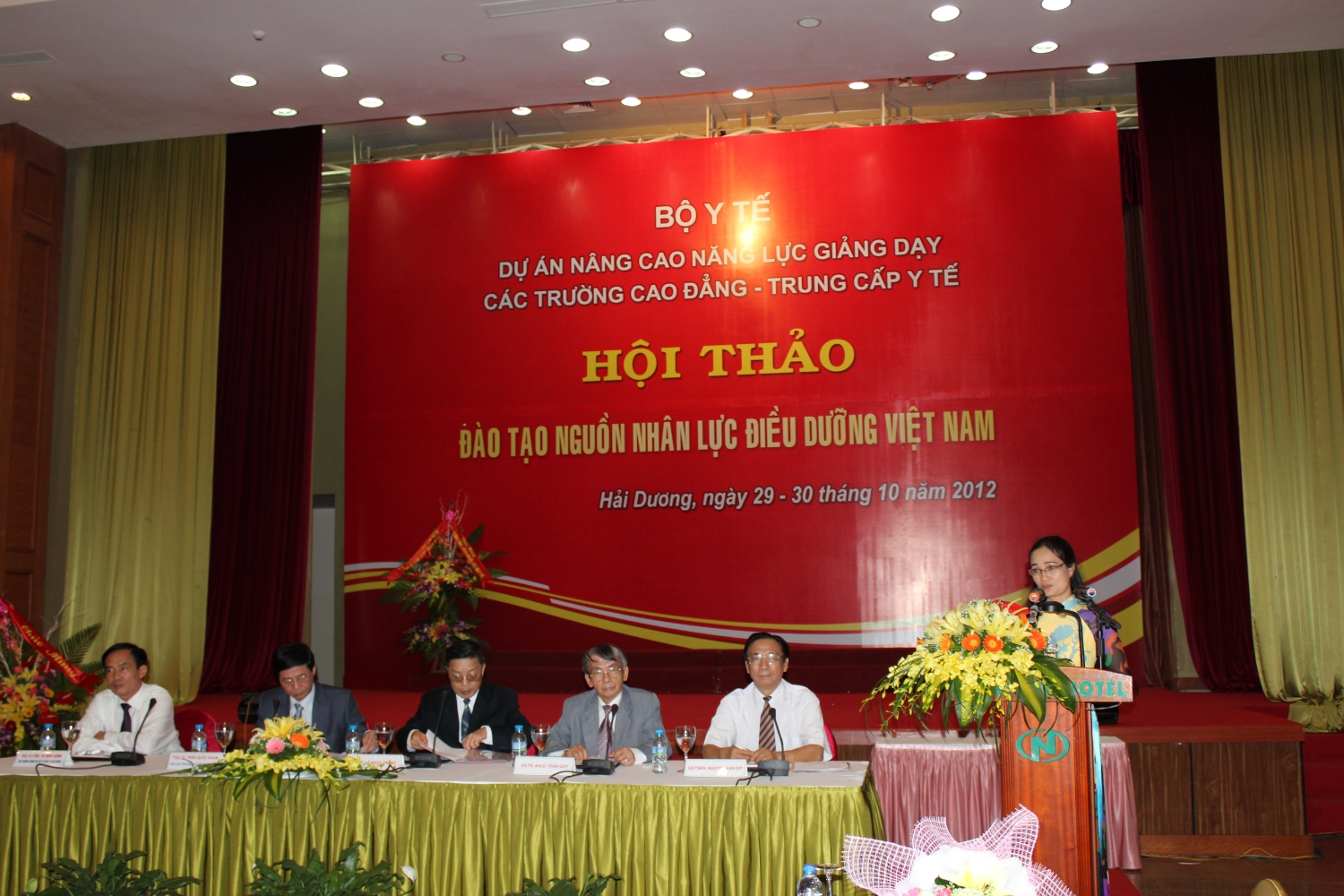 Hội thảo “ Đào tạo nguồn nhân lực Điều dưỡng Việt Nam”